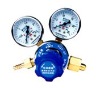 Oxygen pressure regulator