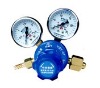 Oxygen pressure regulator