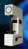 Rubber durometer hardness tester with electric power